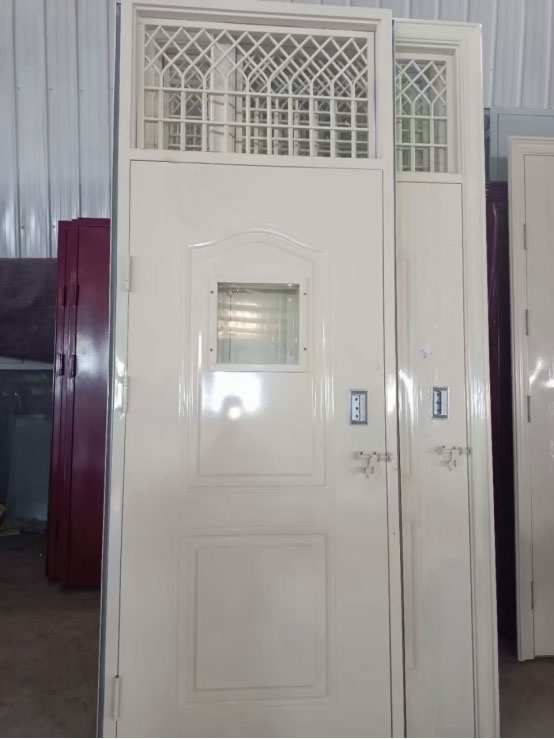 玉门学校教室门 玉门学校教室门