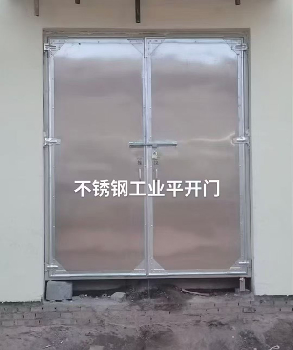 不锈钢玉门工业平开门在现代工业场景中的应用实践